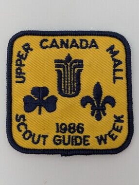 Girl Guides Boy Scouts Canada Patch Week 1986 Upper Canada Mall